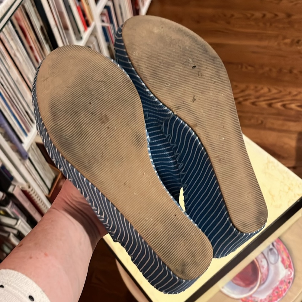 Restricted wedges - Picture 5 of 5